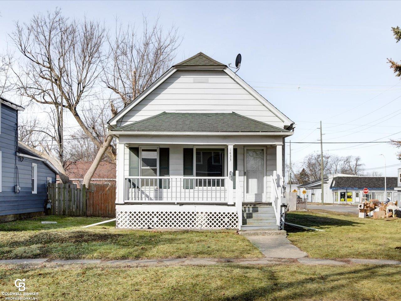 1433 Poplar St Street