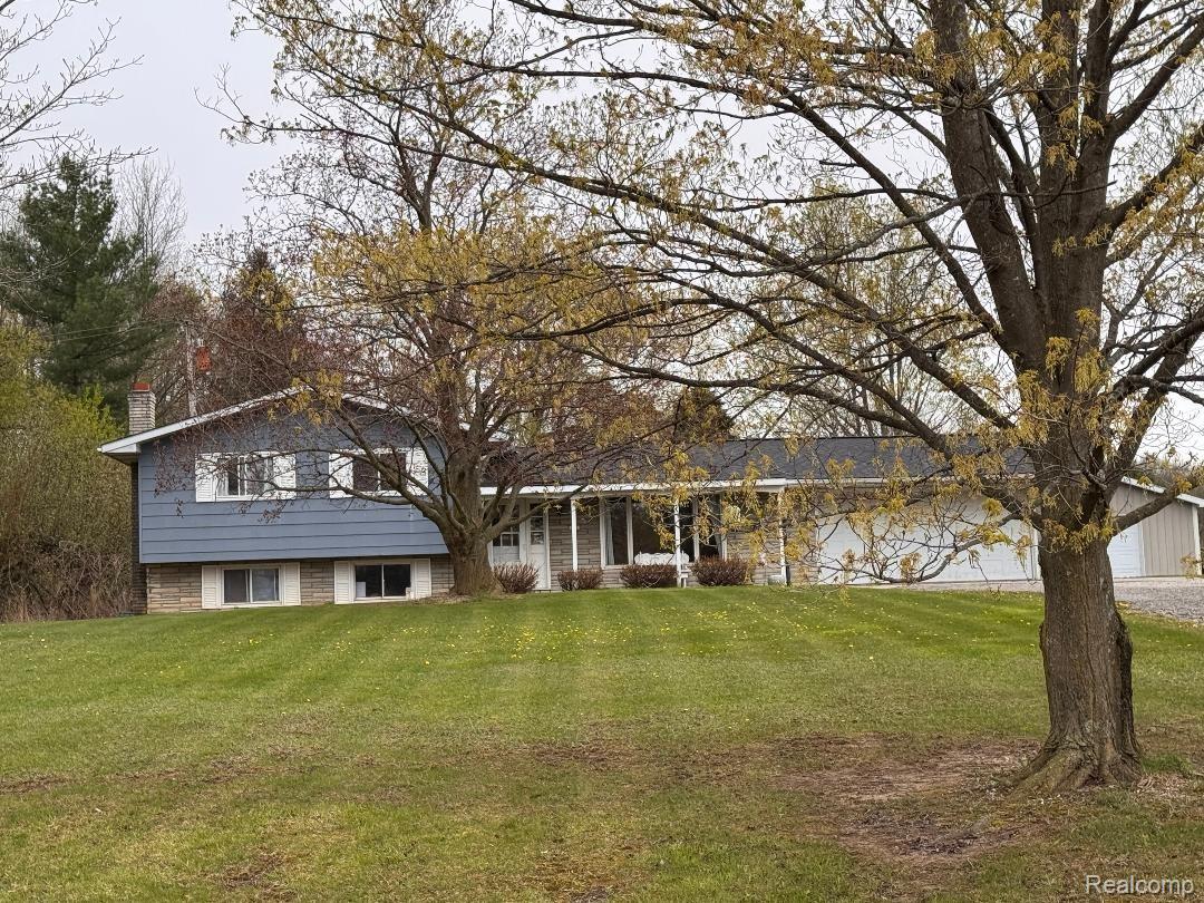 687 W Saginaw Road