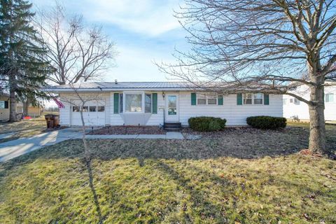 107 Renfrew Avenue Adrian City MI 49221