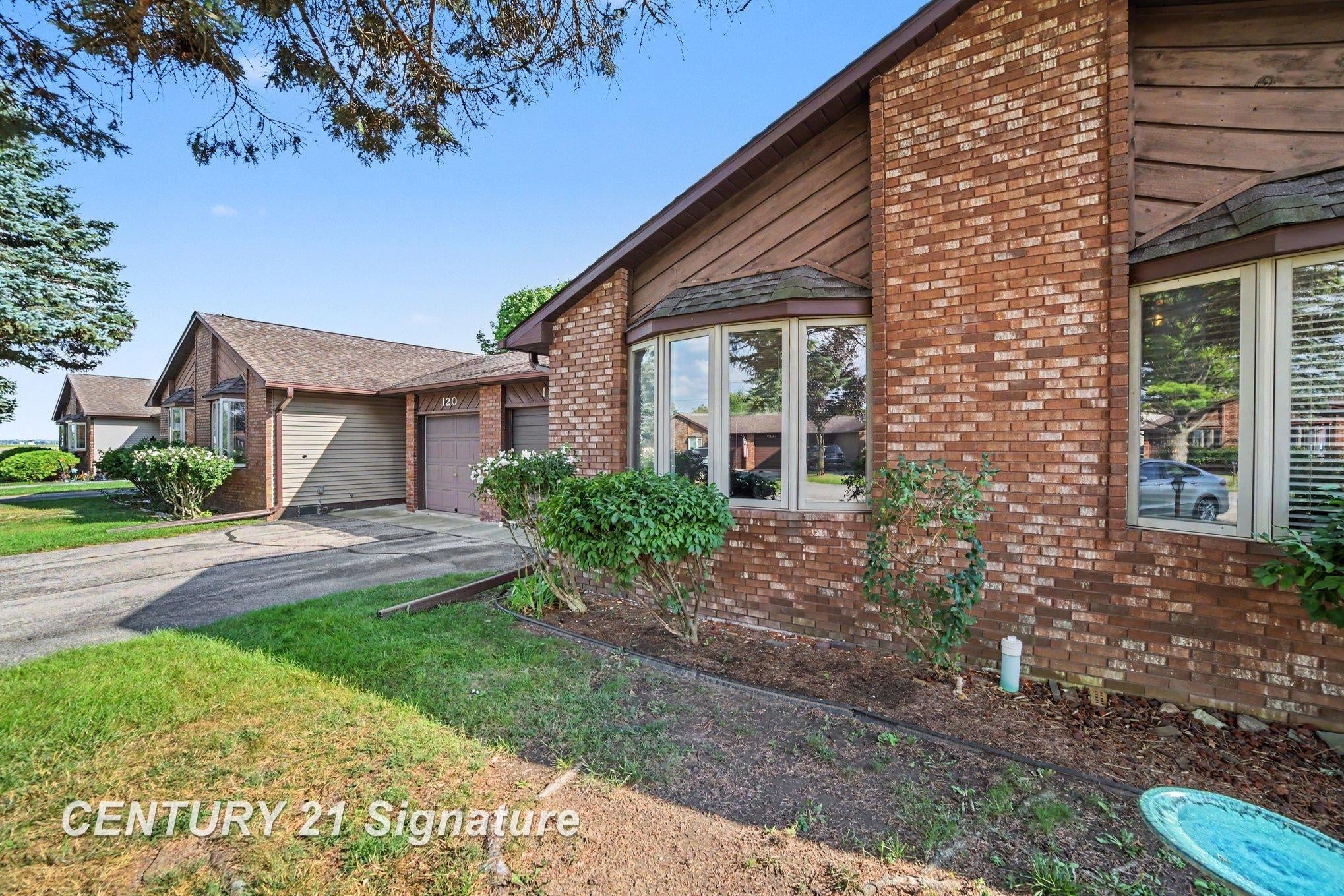 118 Erin Court