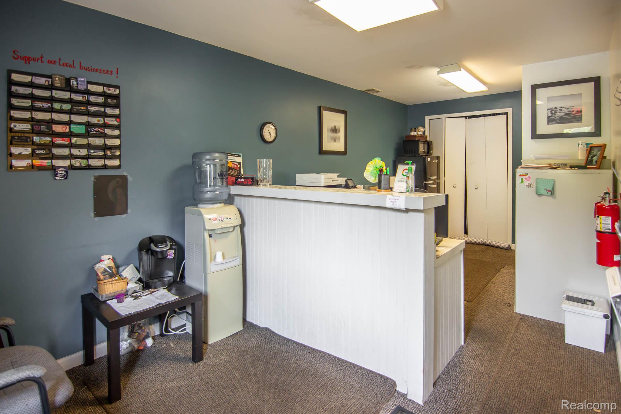 5896 Dixie Highway Suite B