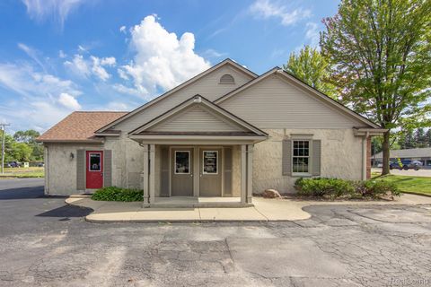 5896 Dixie Highway Suite B Independence Charter Township MI 48346