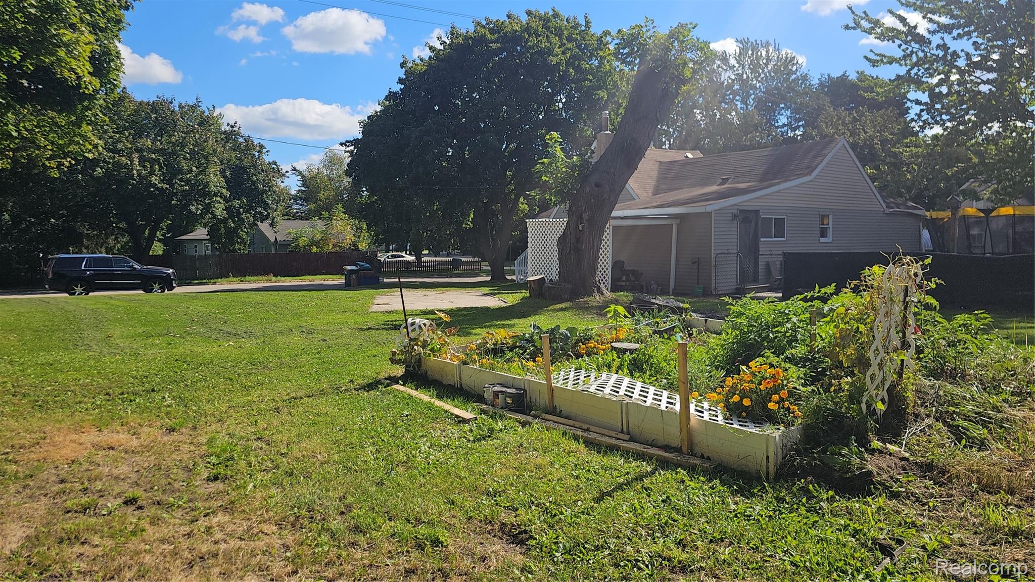 200 W Fauble Street