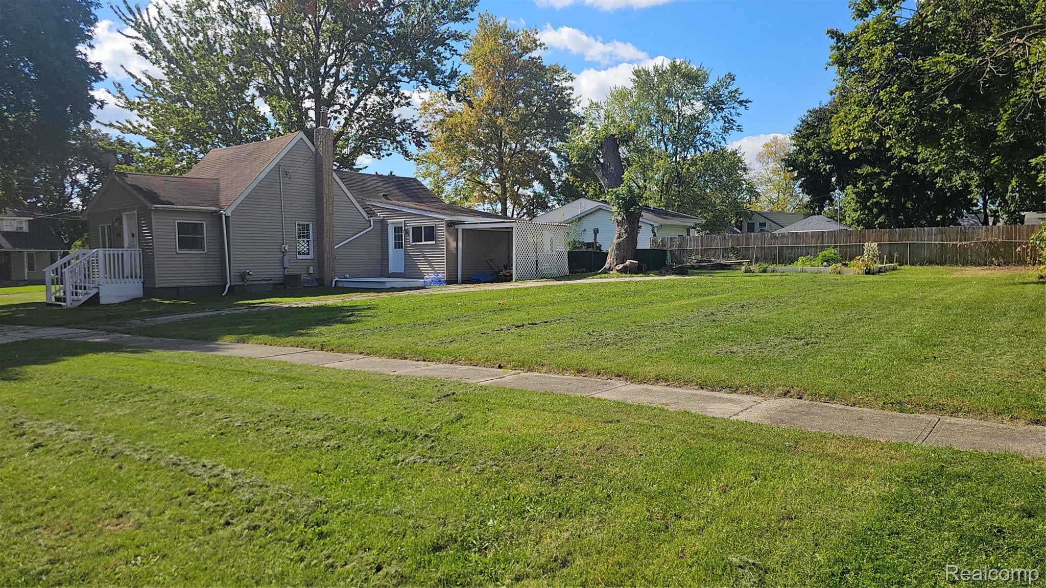 200 W Fauble Street