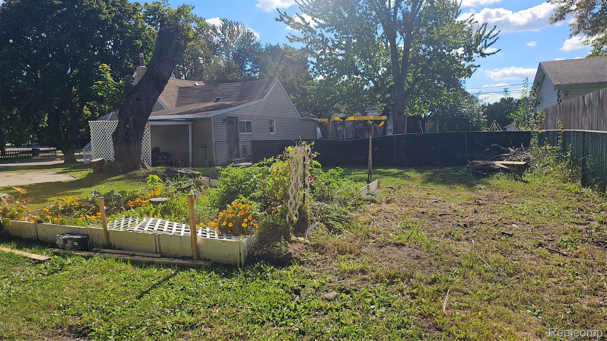 200 W Fauble Street