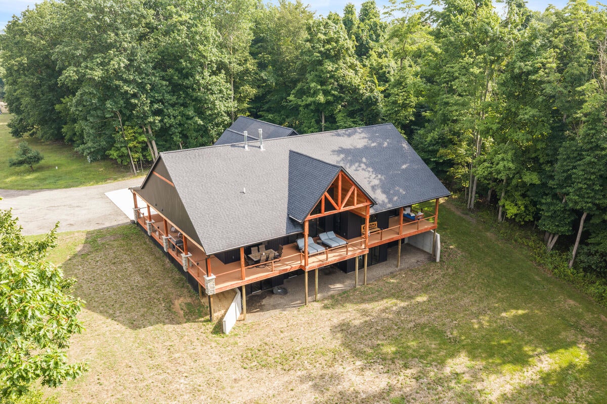 4390 22 Mile Road NW