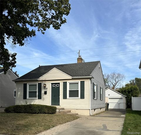 3734 Buckingham Avenue Berkley City MI 48072