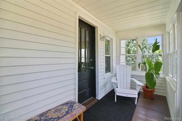 748 RUFFNER AVE, BIRMINGHAM, MI 48009 - Image eddf606f918984d6c7053c7dfd9f010b/377716227