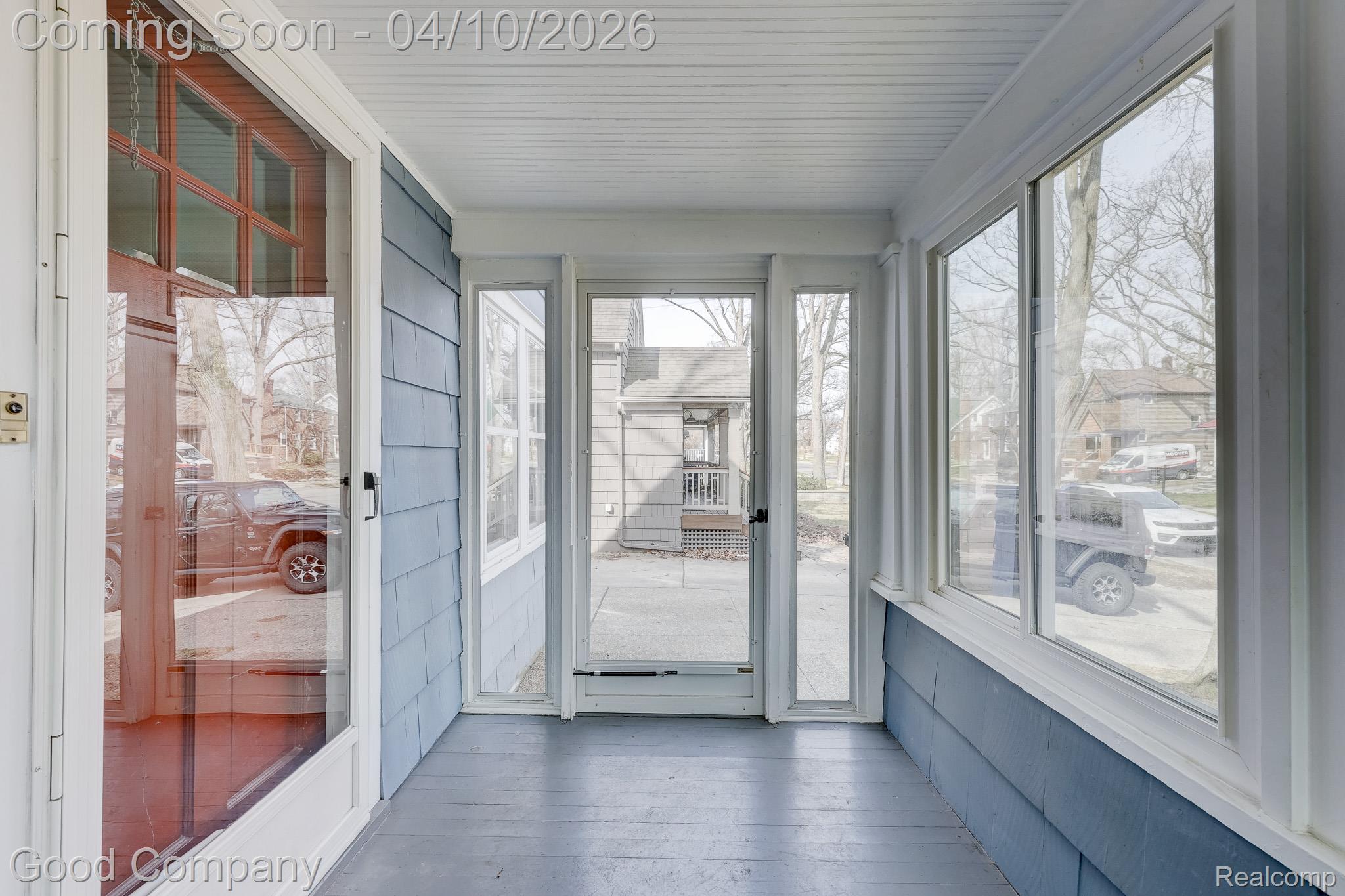 705 W Breckenridge Street