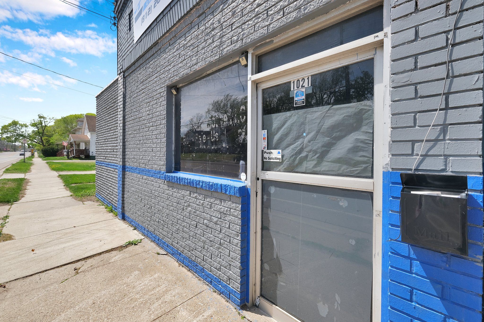 1021 N MARTIN LUTHER KING JR Boulevard