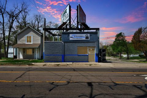 1021 N MARTIN LUTHER KING JR Boulevard Lansing City Ingham MI 48915