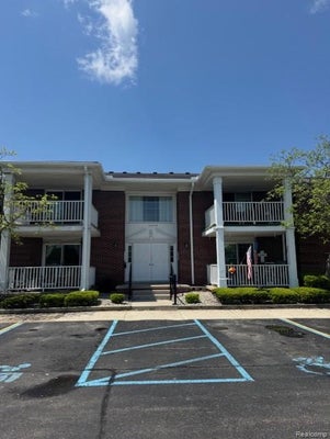 2100 FORT ST # H-5, TRENTON, MI 48183 - Image edea5f4cf010cc2c095a194308ce191c/3002801843