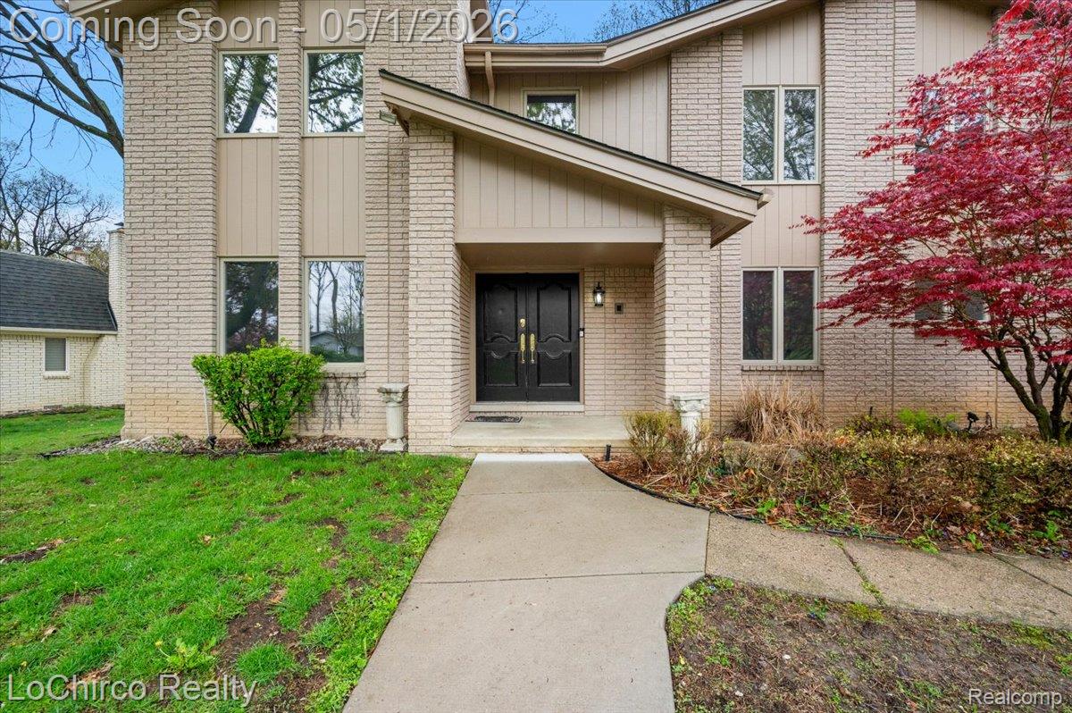 6019 Glen Eagles Drive