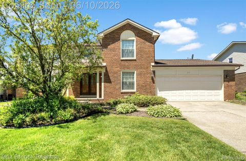 Photo of 217 Stonetree Circle, Rochester Hills City, MI 48309 (MLS # 20261040551)