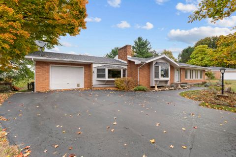 2 Azalea Court Hillsdale City MI 49242