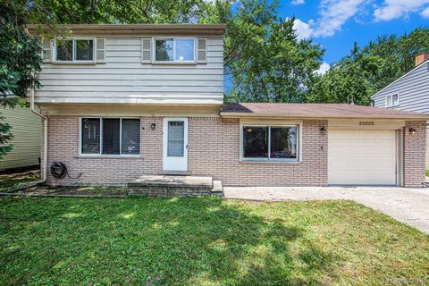 23225 Albion Avenue Farmington Hills City MI 48336