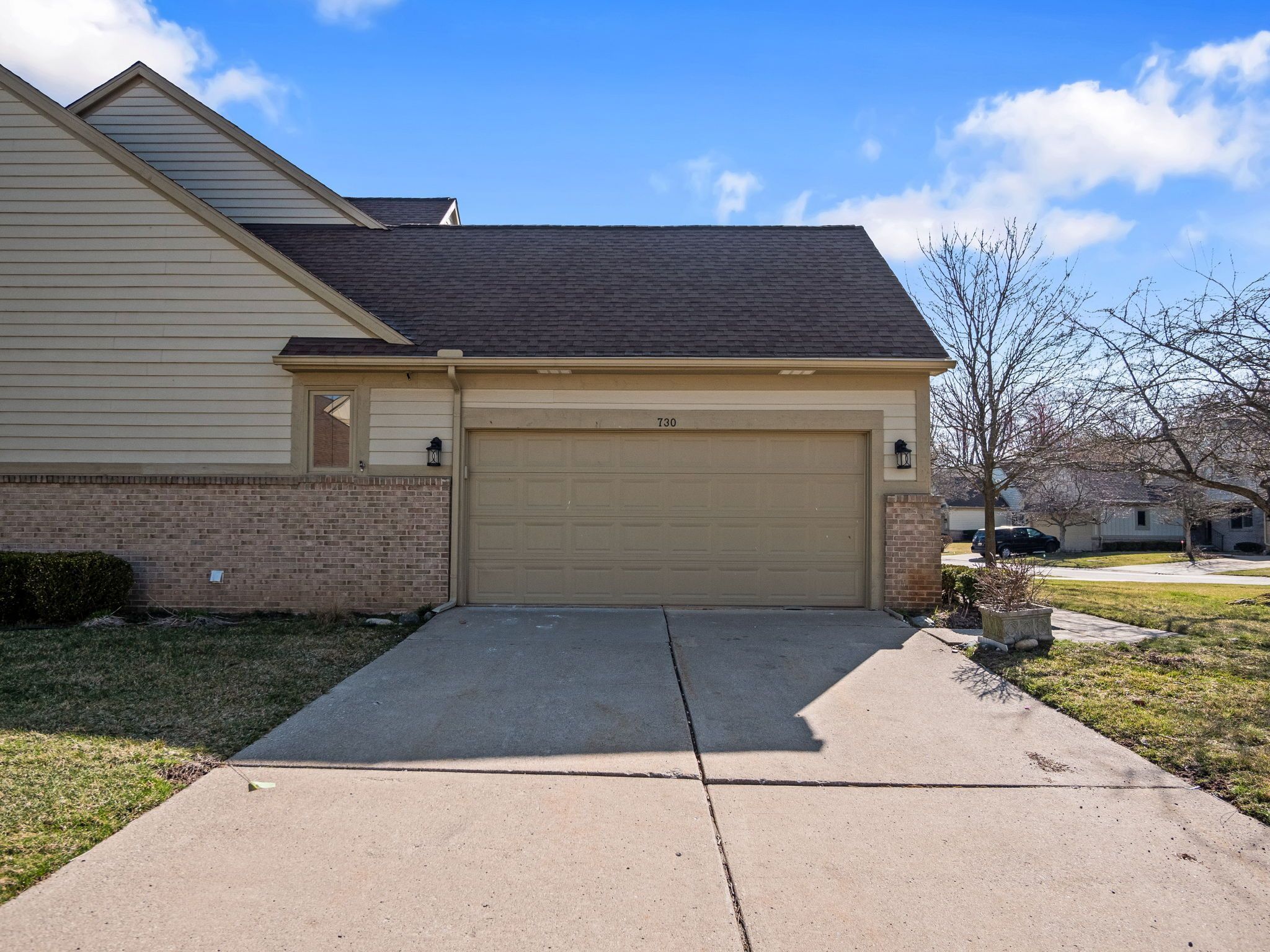 730 RED MAPLE Lane