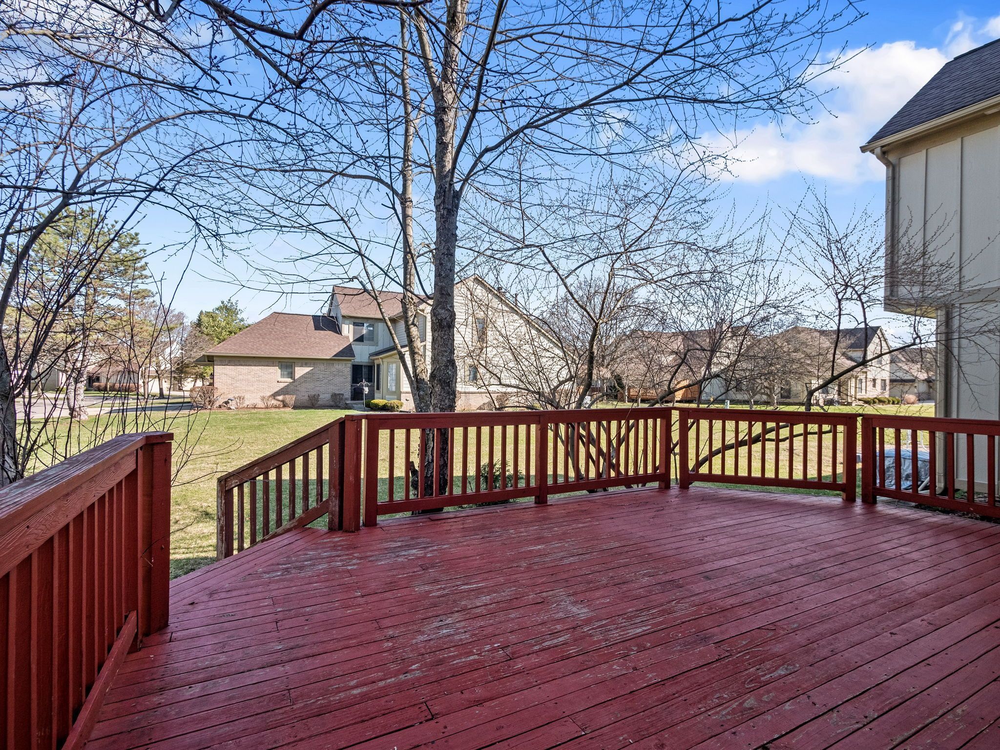 730 RED MAPLE Lane