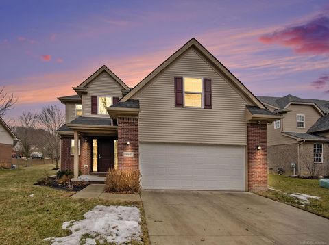24697 PEMBROOKE Drive Southfield City MI 48033