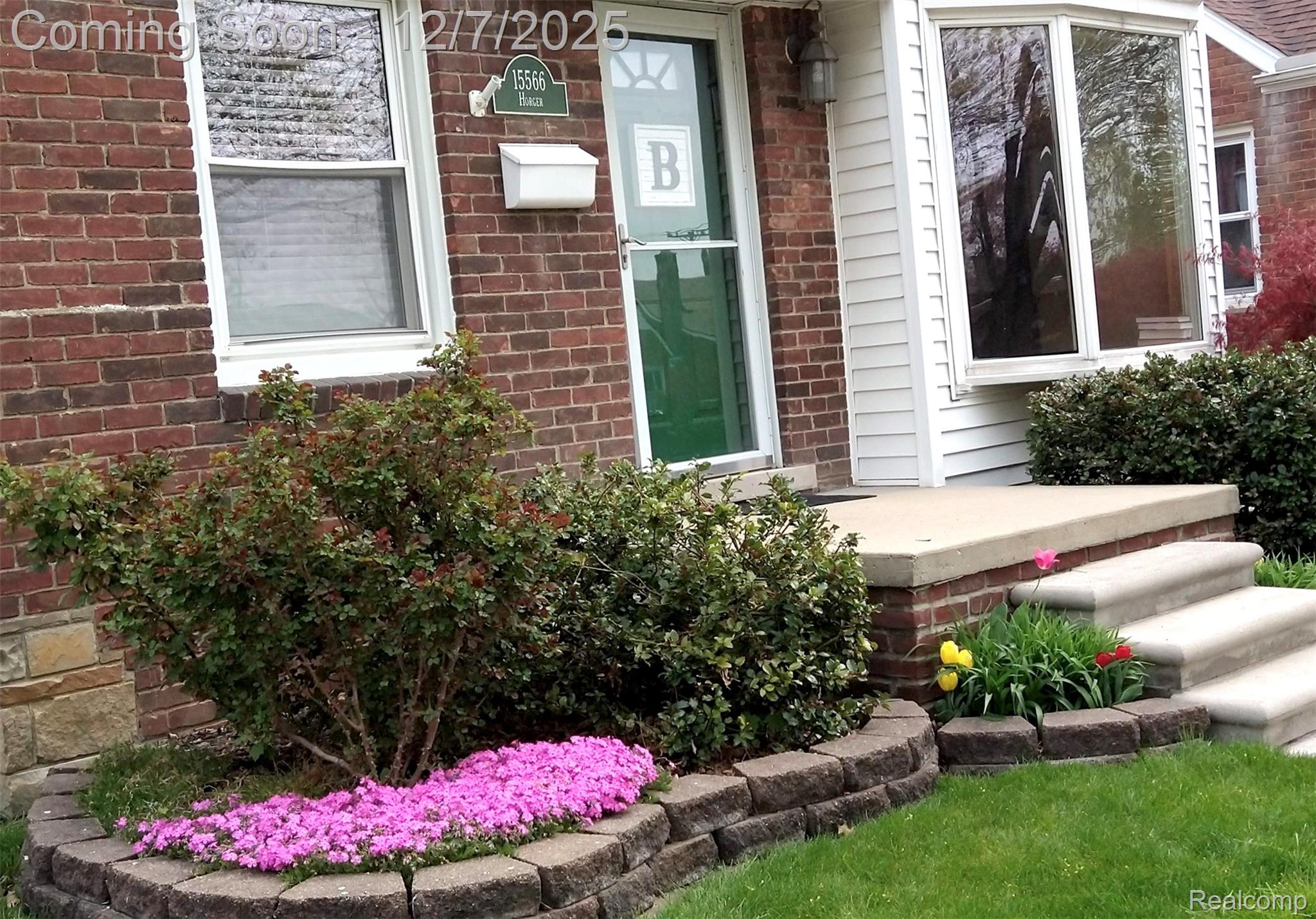 15566 HORGER Avenue
