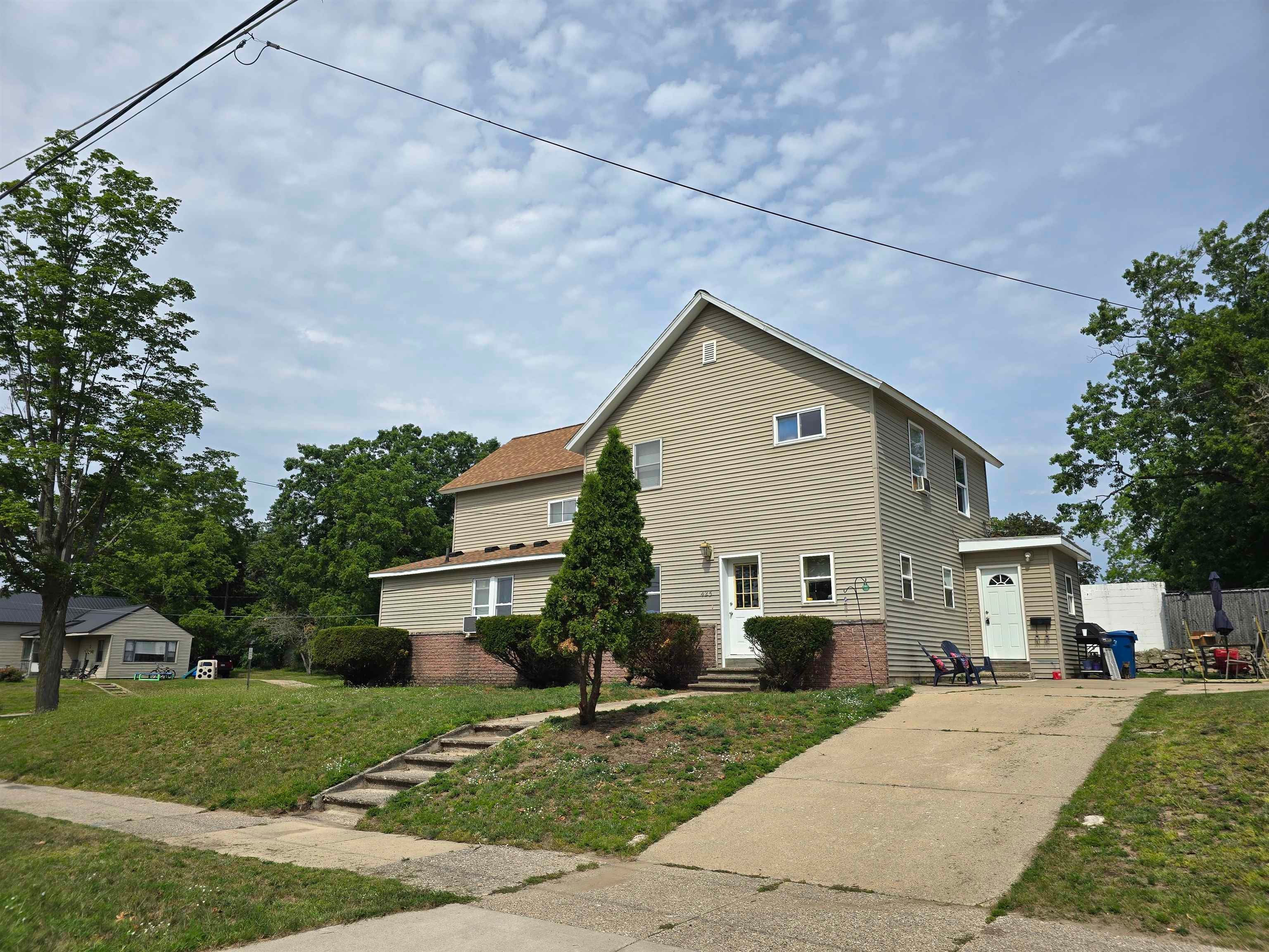 615 Maple Street