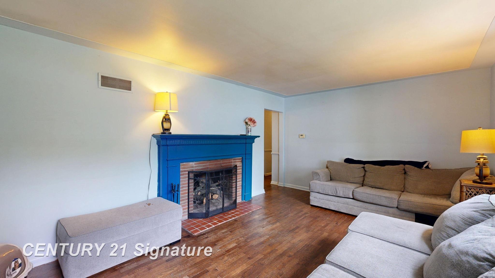 433 Crestview Street