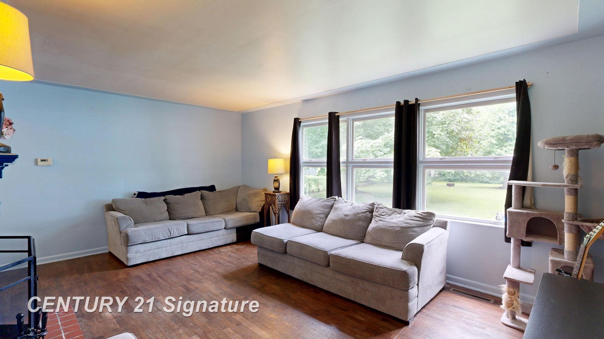 433 Crestview Street