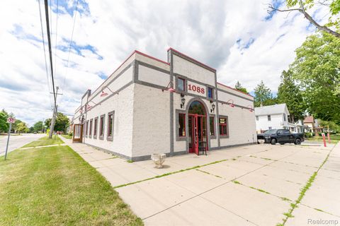 1088 S UNIVERSITY Street Mt Pleasant City MI 48858