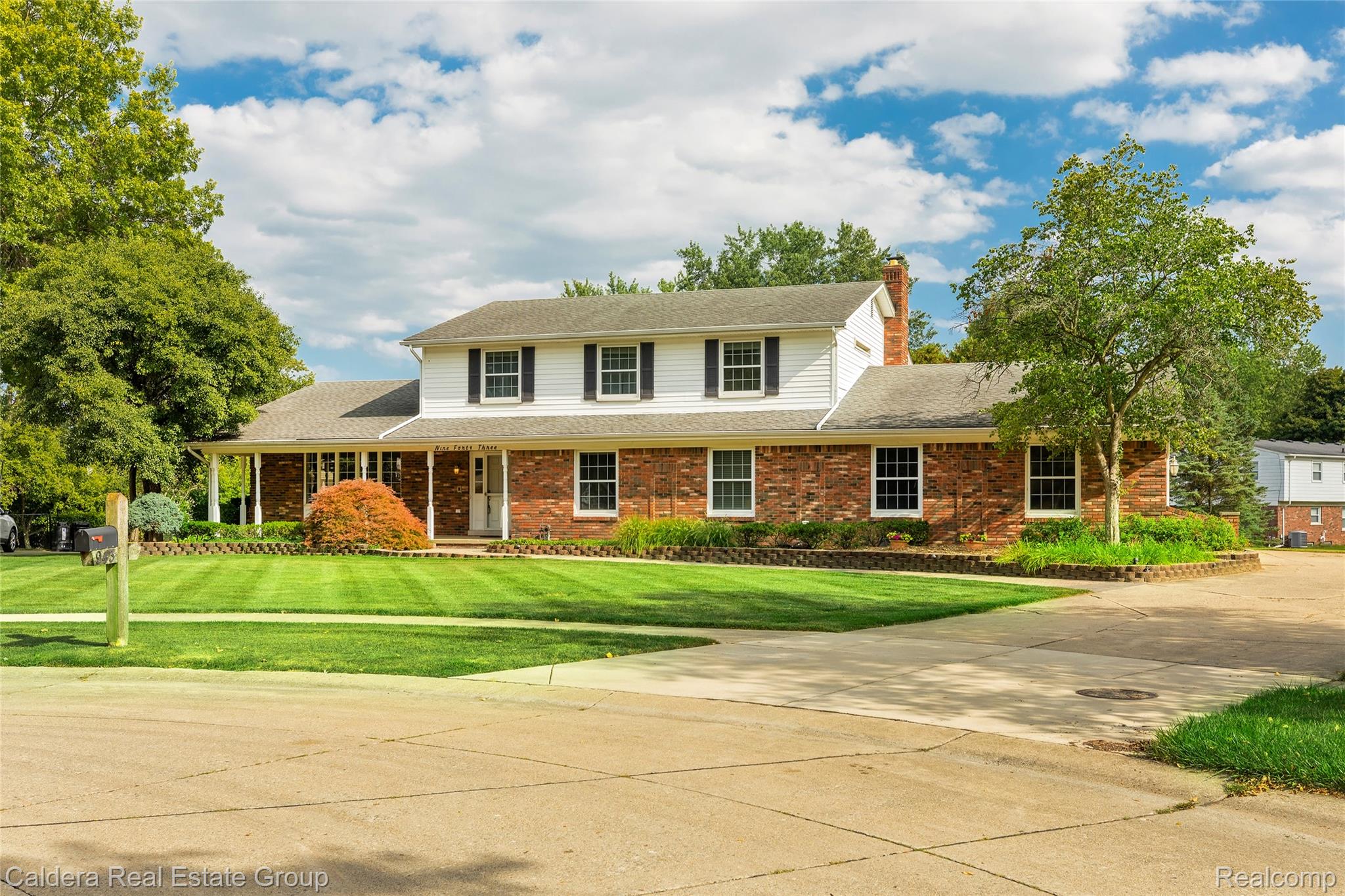 943 Huntsford Court