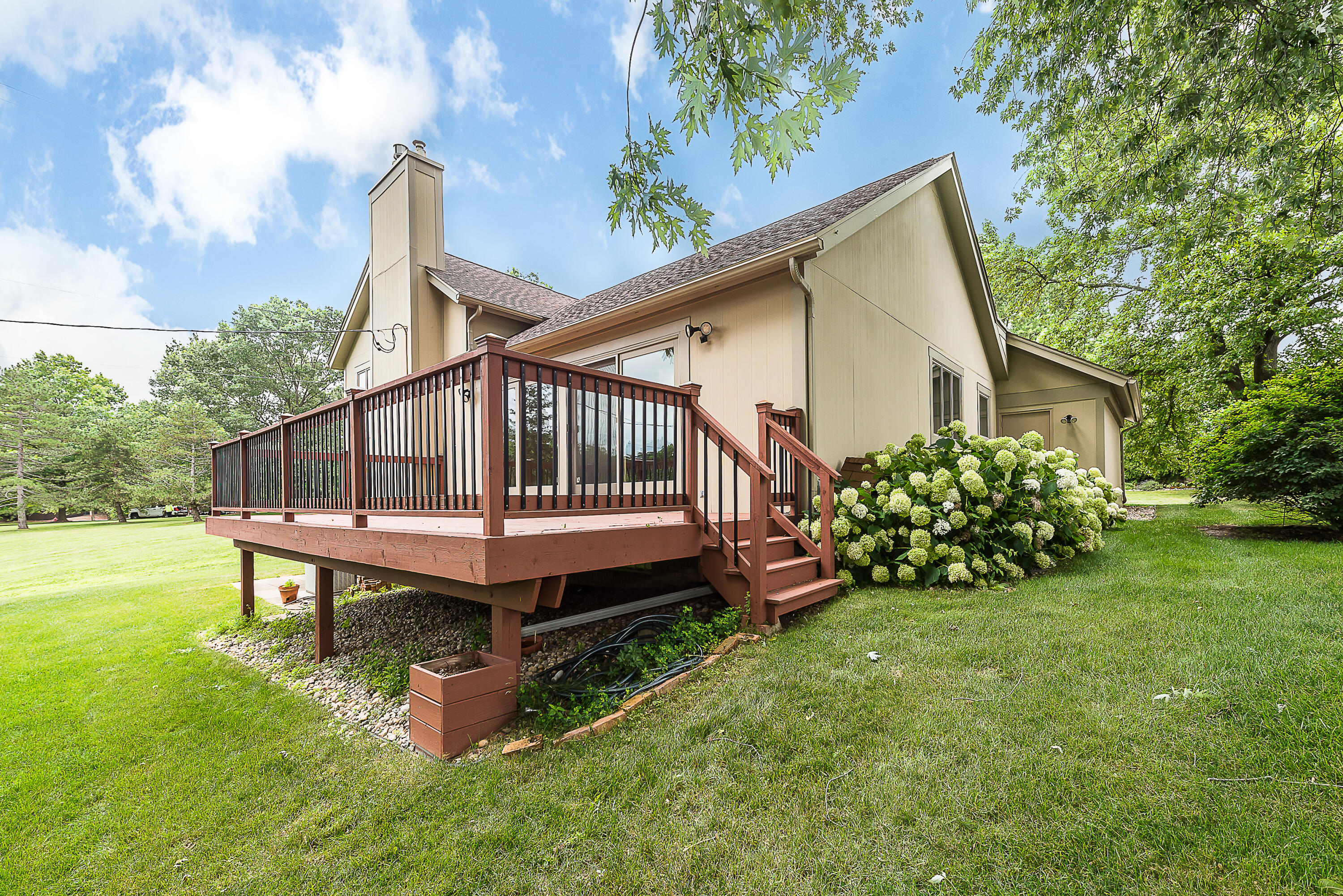2984 Argonne Drive