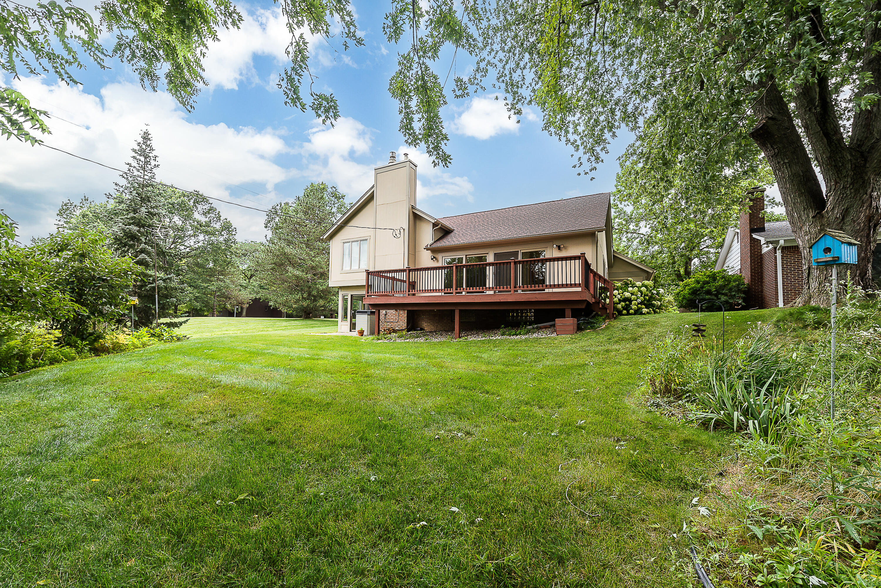 2984 Argonne Drive