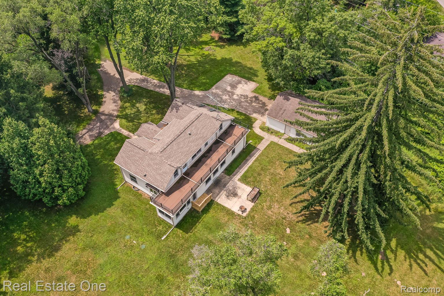 727 ROMEO Road