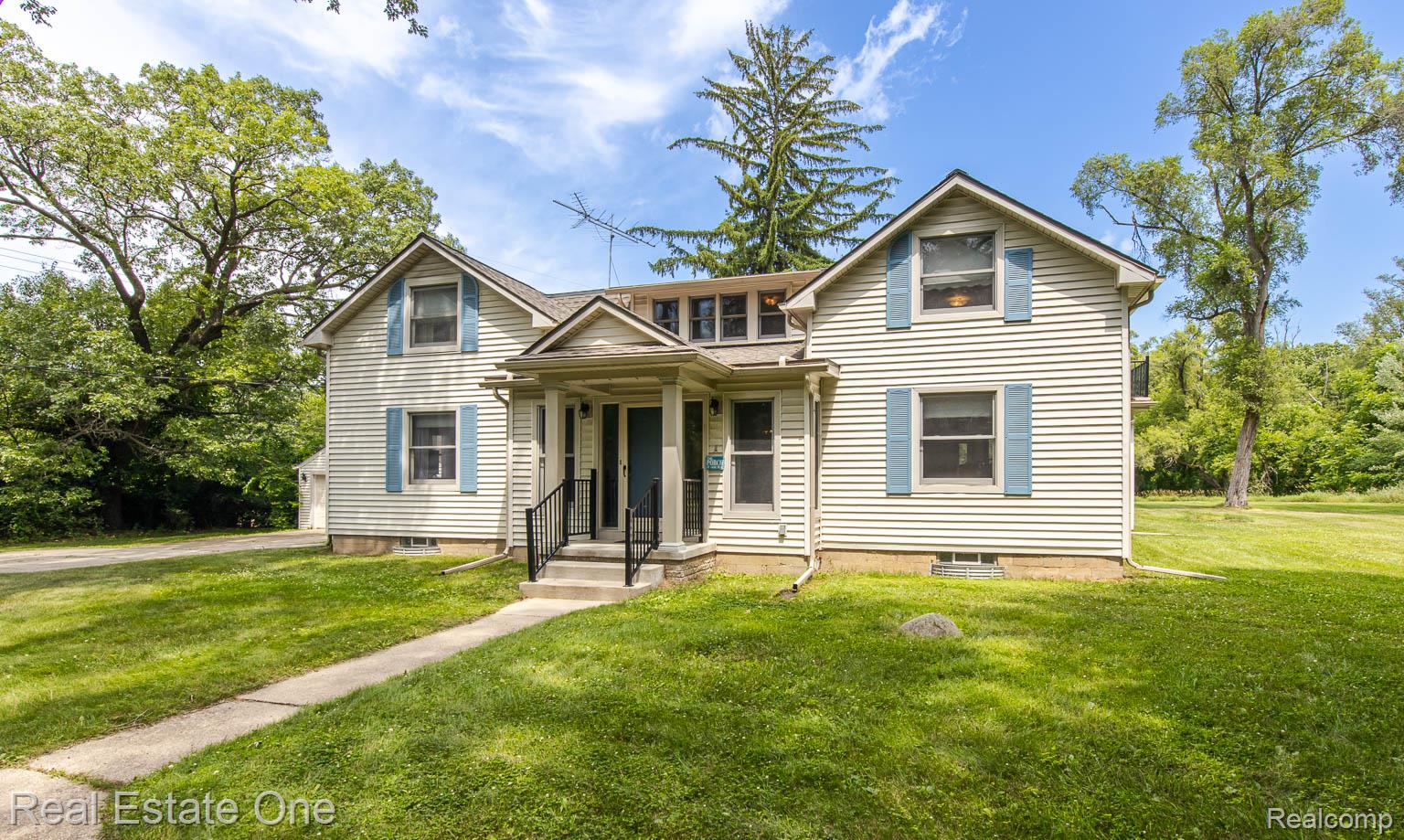 727 ROMEO Road