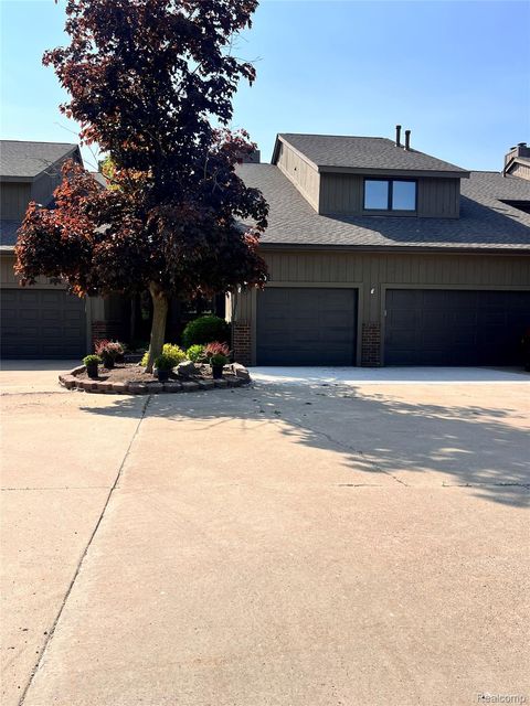 9836 Hawthorne Glen Drive Grosse Ile Township MI 48138