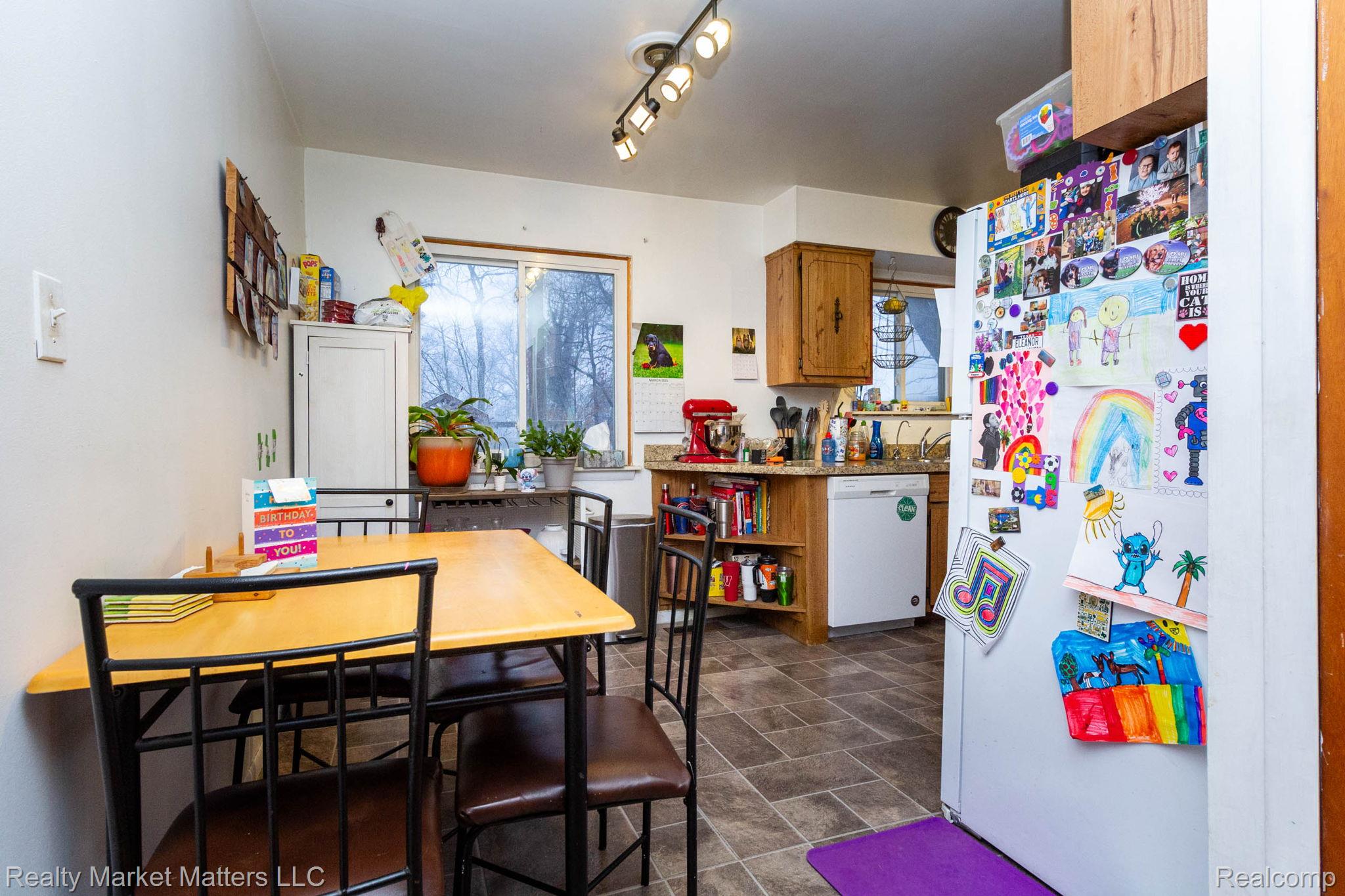 176 Dickenson Street