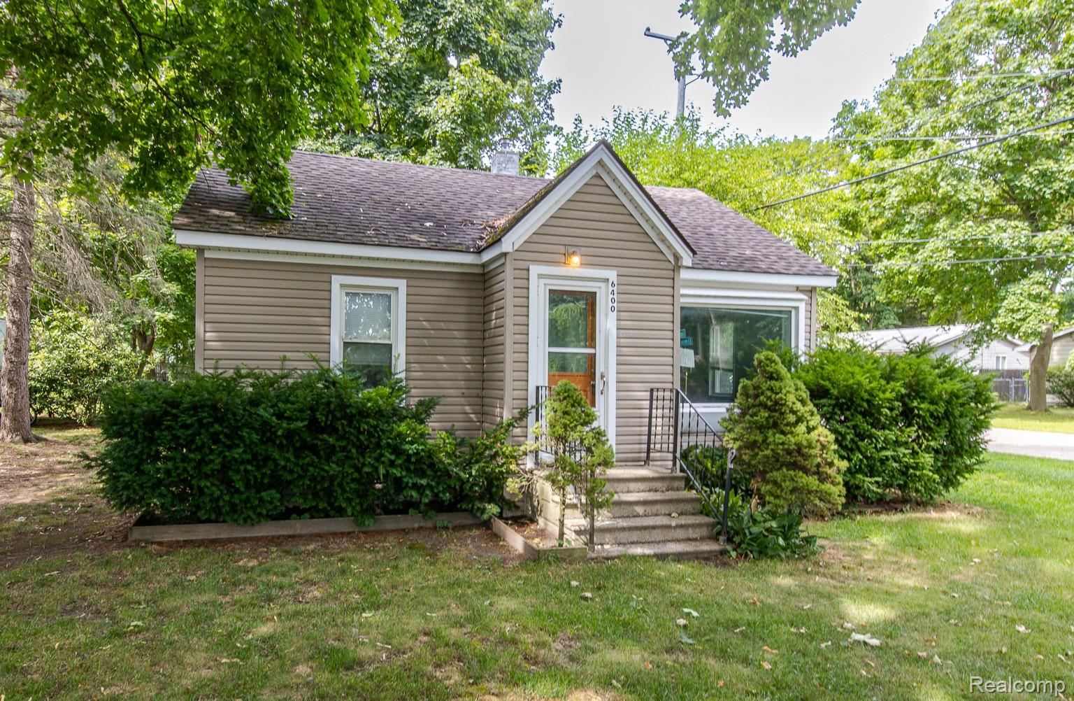 6400 Elmwood Drive