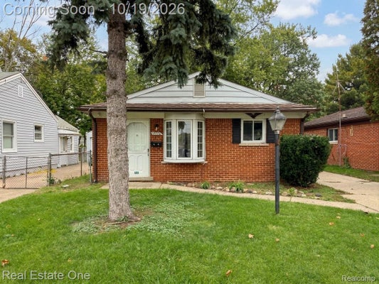 5712 N SILVERY LN, DEARBORN HEIGHTS, MI 48127 - Image ee2f0edb9a45a5a6736081bb2702b61c/2961592687