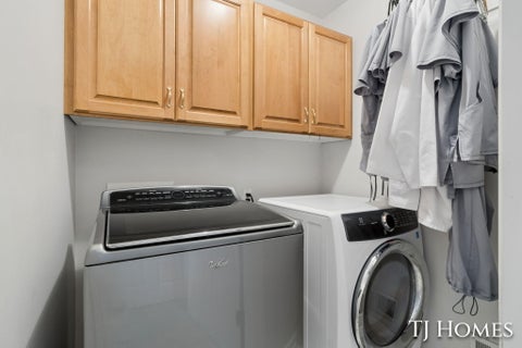 Tiny photo for 985 Thornwyk Drive NW, Walker City, MI 49534 (MLS # 65026054544)