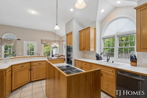 Tiny photo for 985 Thornwyk Drive NW, Walker City, MI 49534 (MLS # 65026054544)