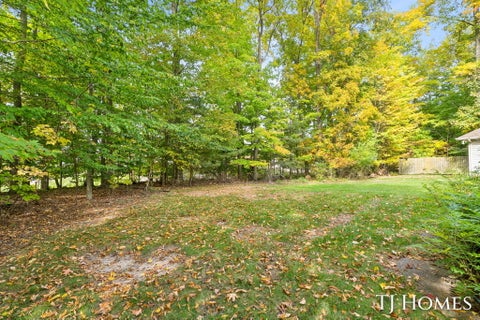 Tiny photo for 985 Thornwyk Drive NW, Walker City, MI 49534 (MLS # 65026054544)
