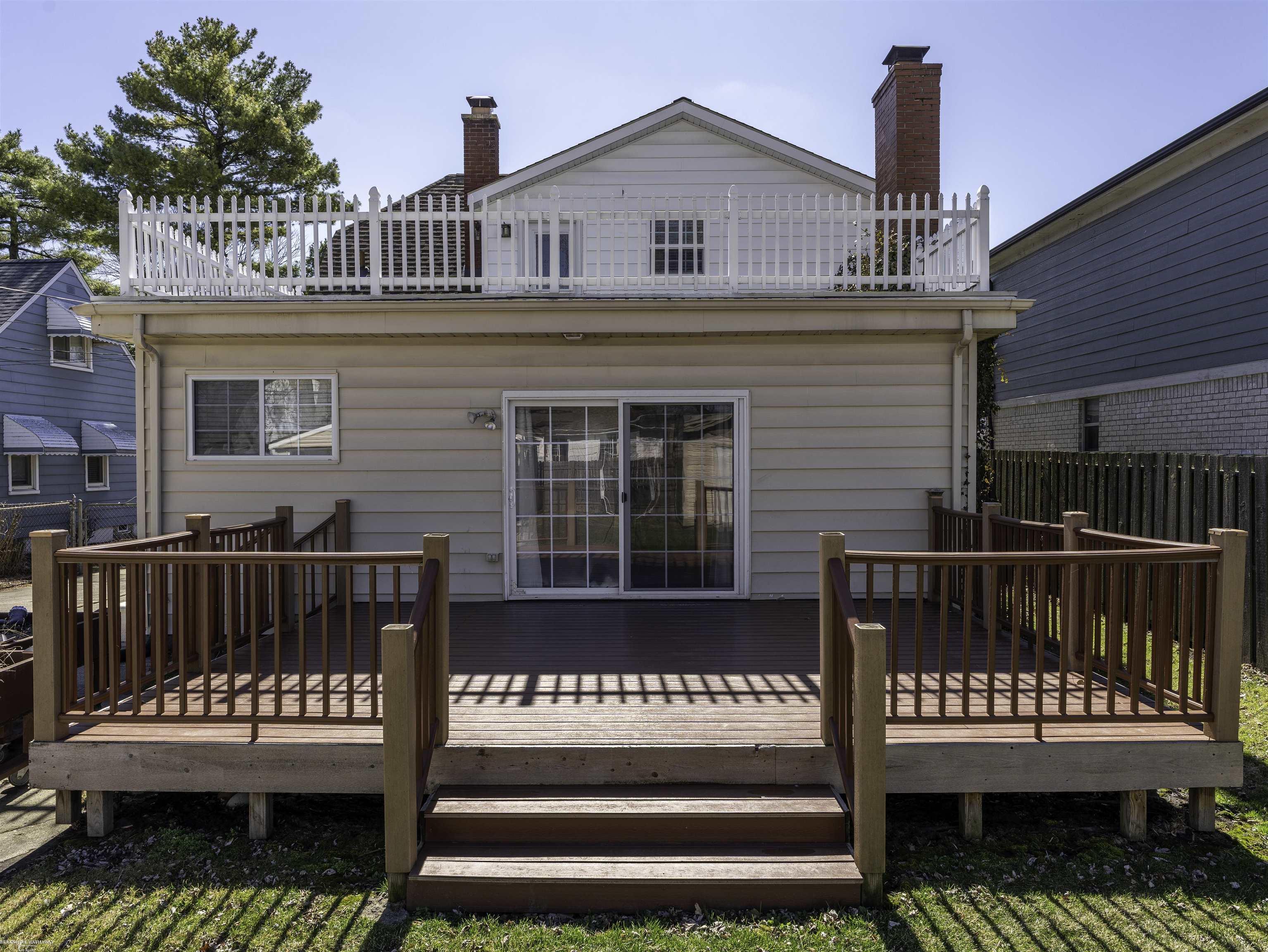 22631 Ridgeway Street