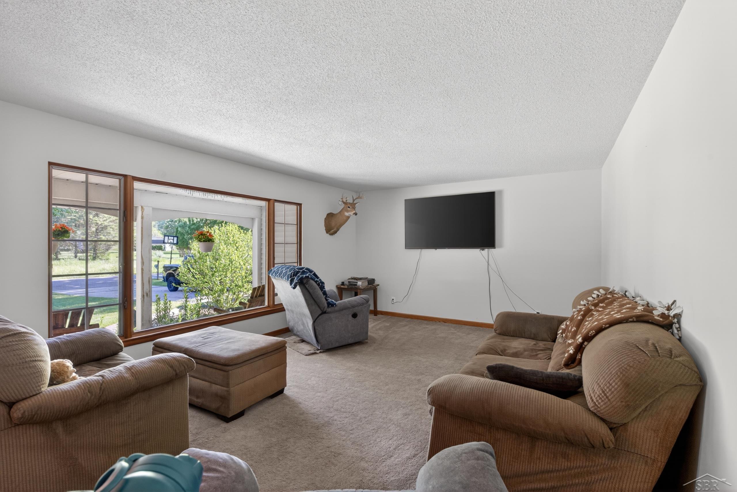 3121 E Bullock Creek Drive