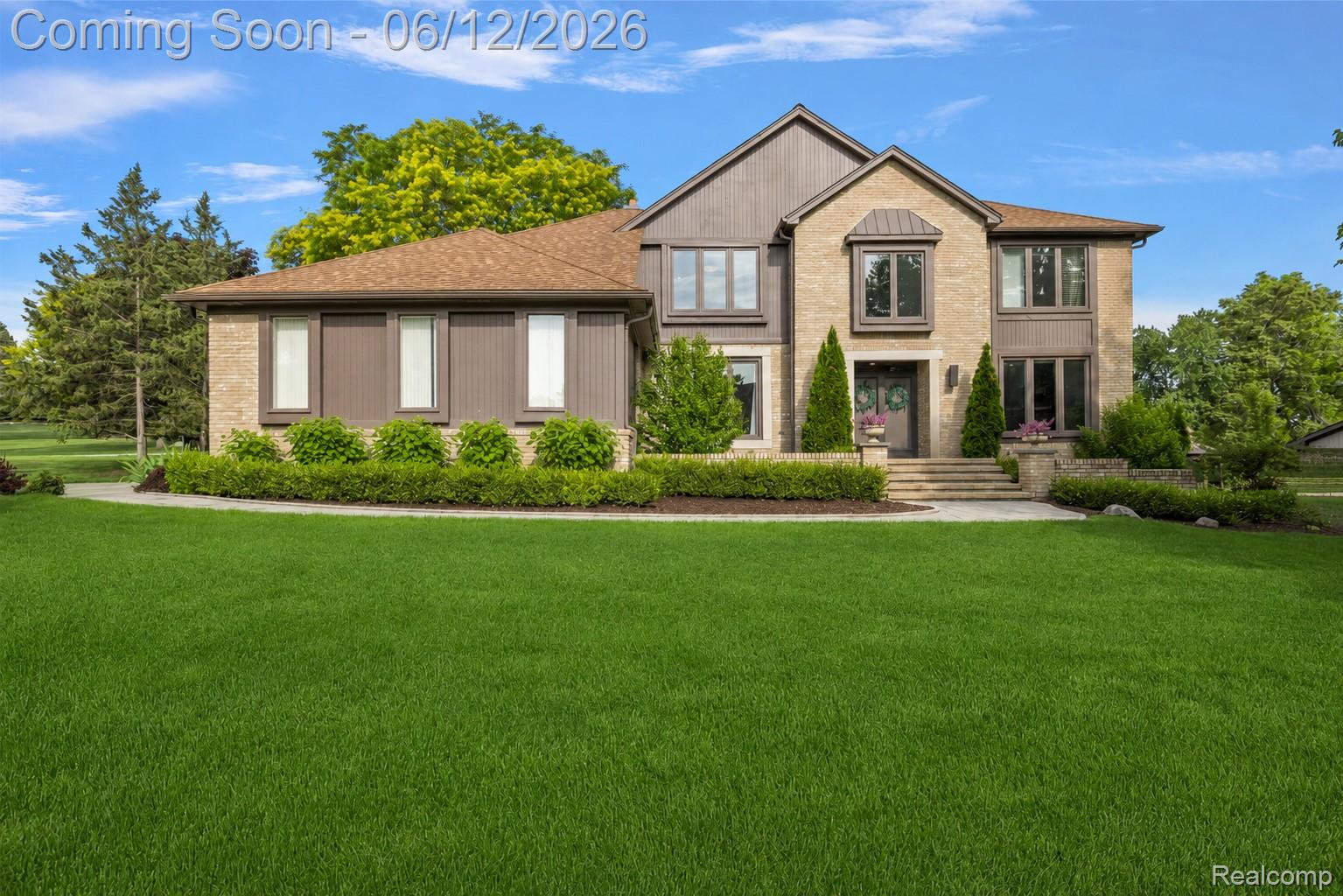 1966 Mapleridge Road