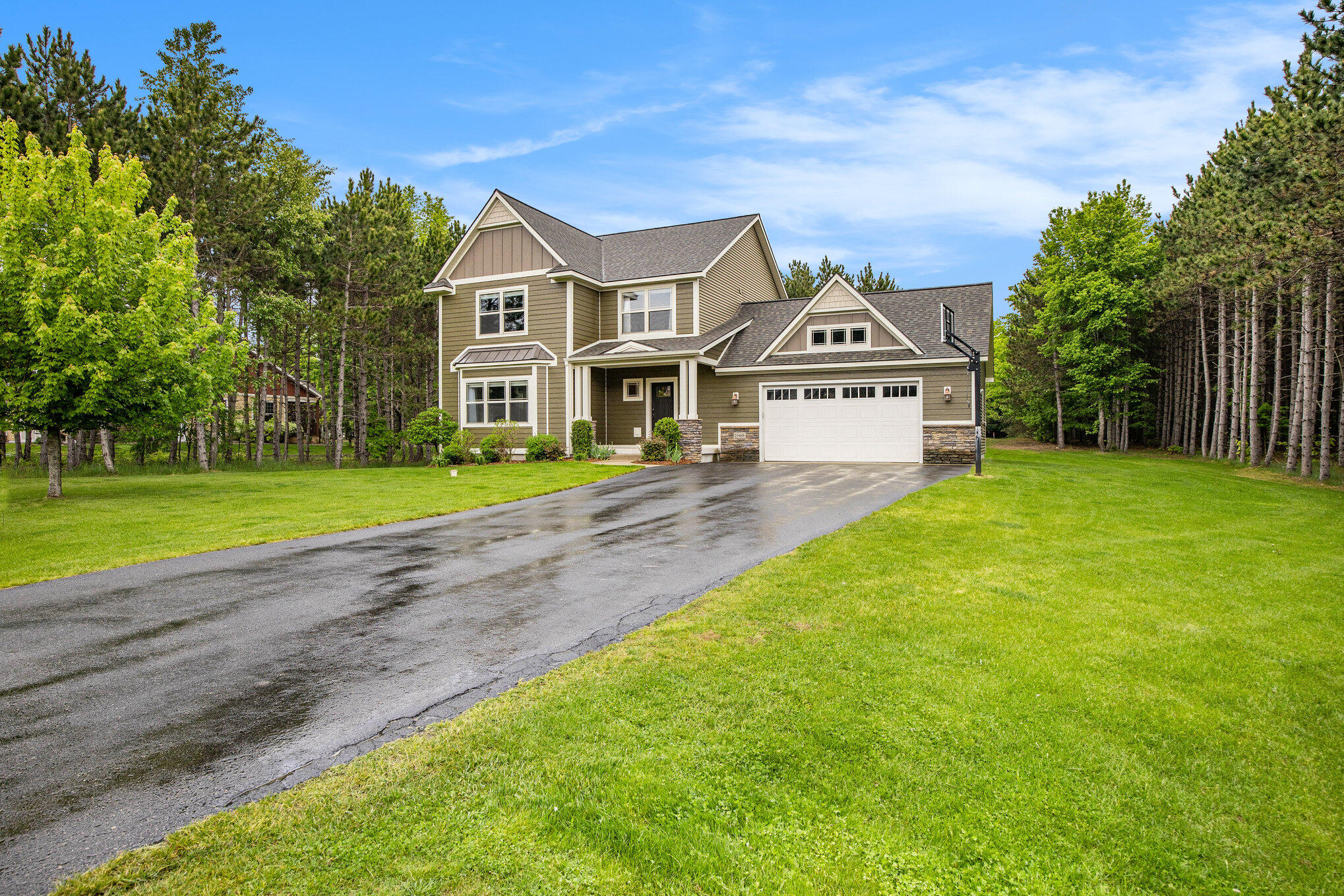 10468 Fencepost Lane