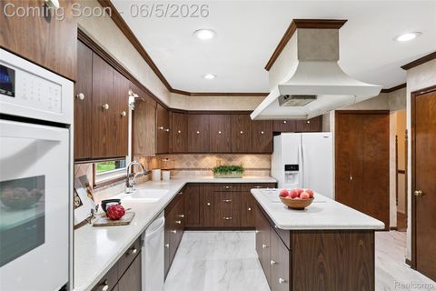 Tiny photo for 8701 Heatherset Drive, Brighton Township, MI 48114 (MLS # 20261038866)