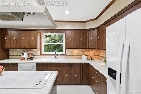 Tiny photo for 8701 Heatherset Drive, Brighton Township, MI 48114 (MLS # 20261038866)
