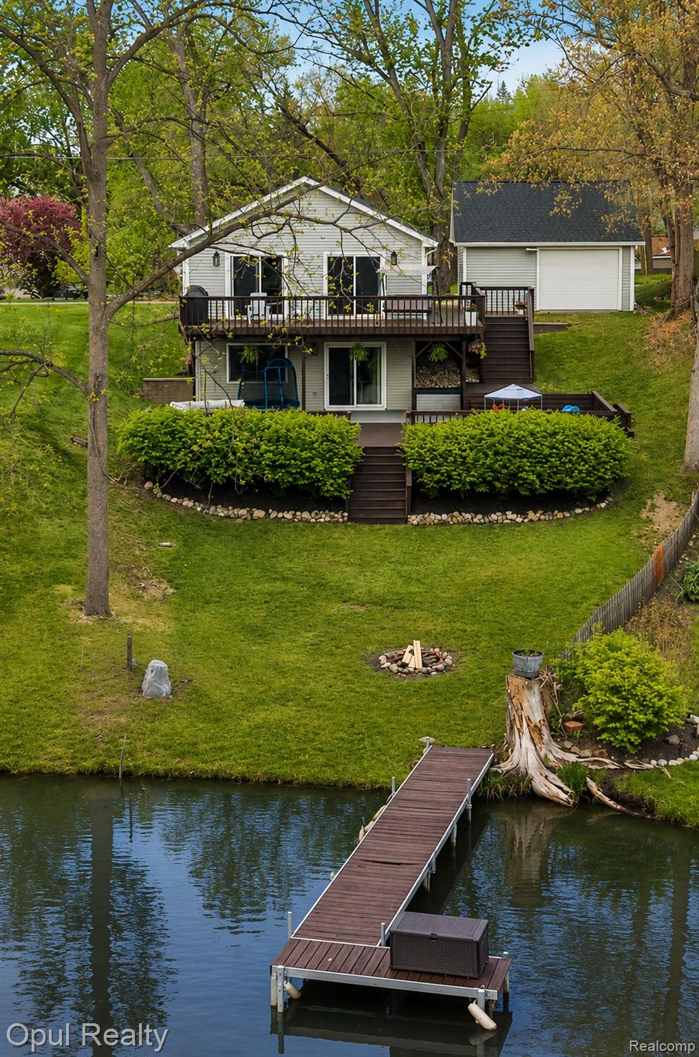 4395 Navarra Avenue