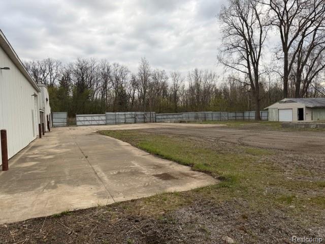 5522 N Dort Highway