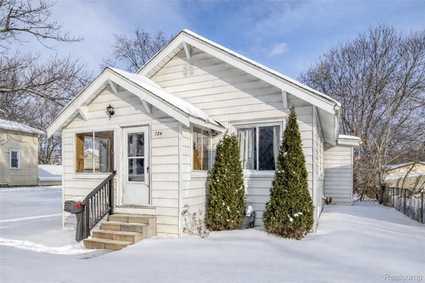 724 ROBINWOOD ST, PONTIAC, MI 48340 - Image ee5325ff86fa7cdfa79f4f3c2ca4163b/1272258174