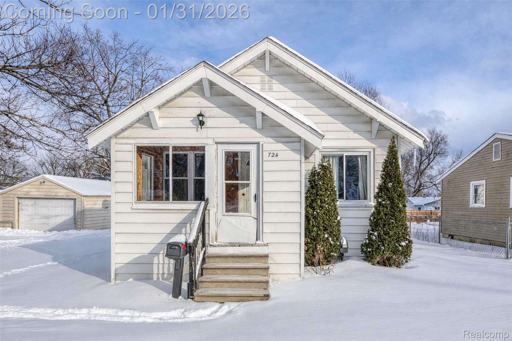 724 Robinwood Street